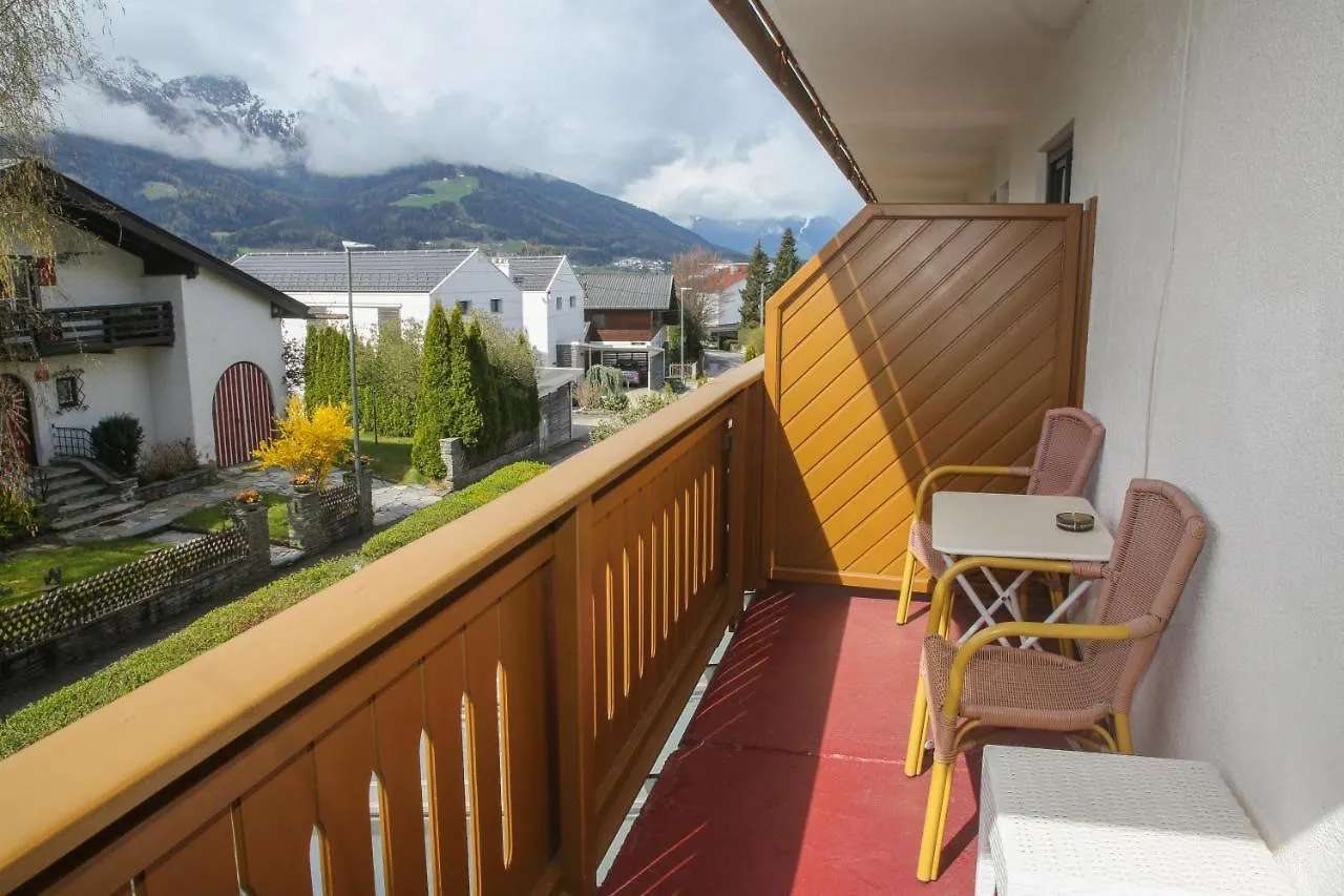 Hotel Sonnenhof - Bed & Breakfast & Appartements 3*, Innsbruck