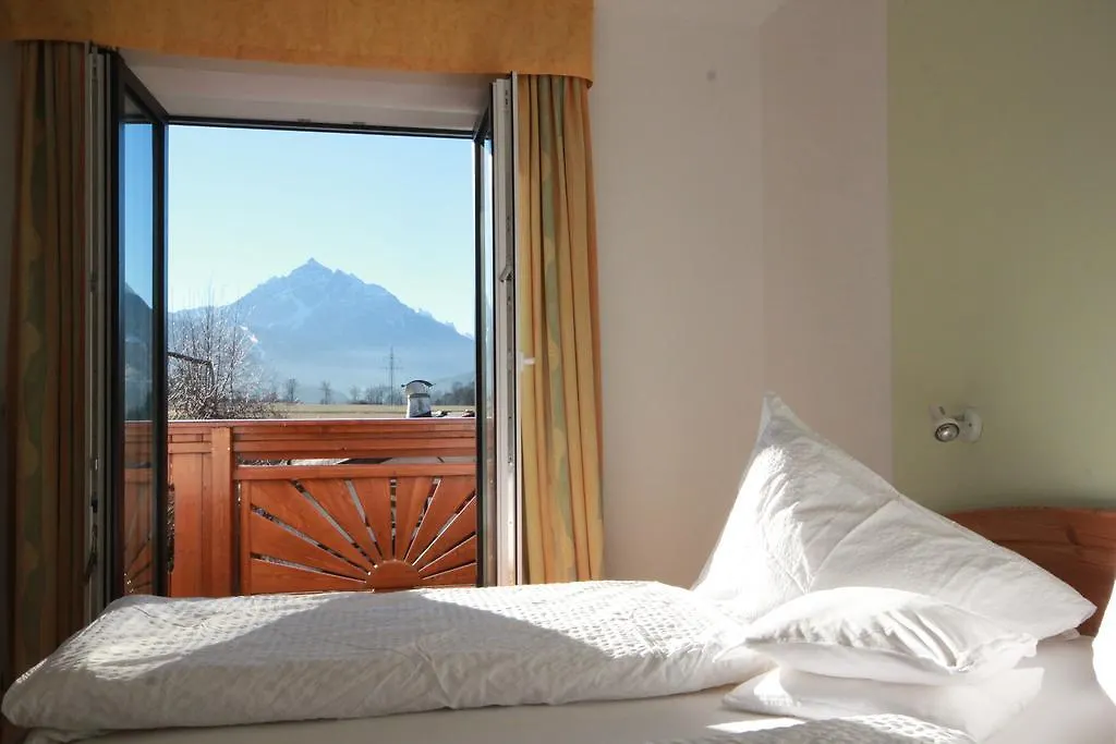 Hotel Sonnenhof - Bed & Breakfast & Appartements 3*, Innsbruck Österrike