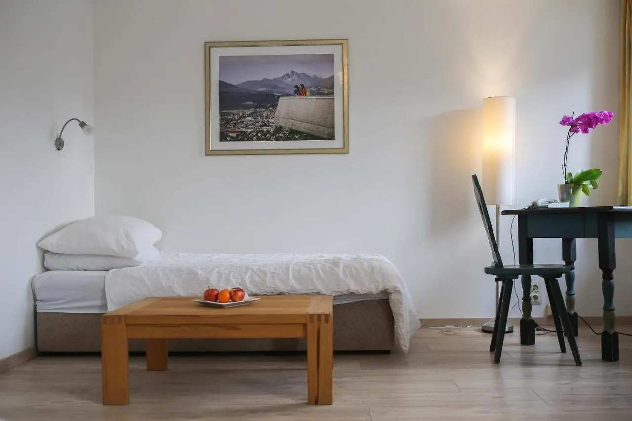 Hotel Sonnenhof - Bed & Breakfast & Appartements Österrike