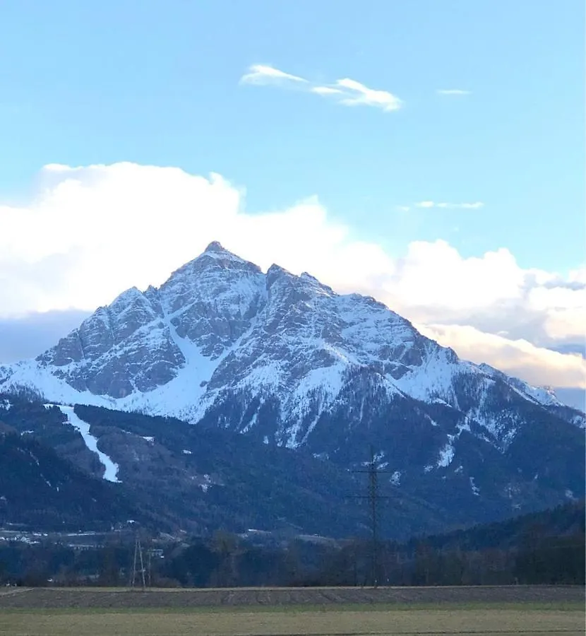 Hotel Sonnenhof - Bed & Breakfast & Appartements  Innsbruck