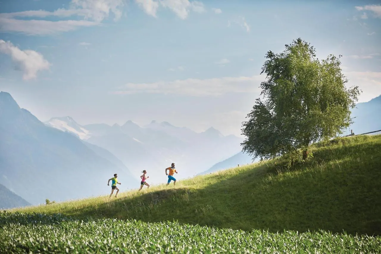 Hotel Sonnenhof - Bed & Breakfast & Appartements Innsbruck