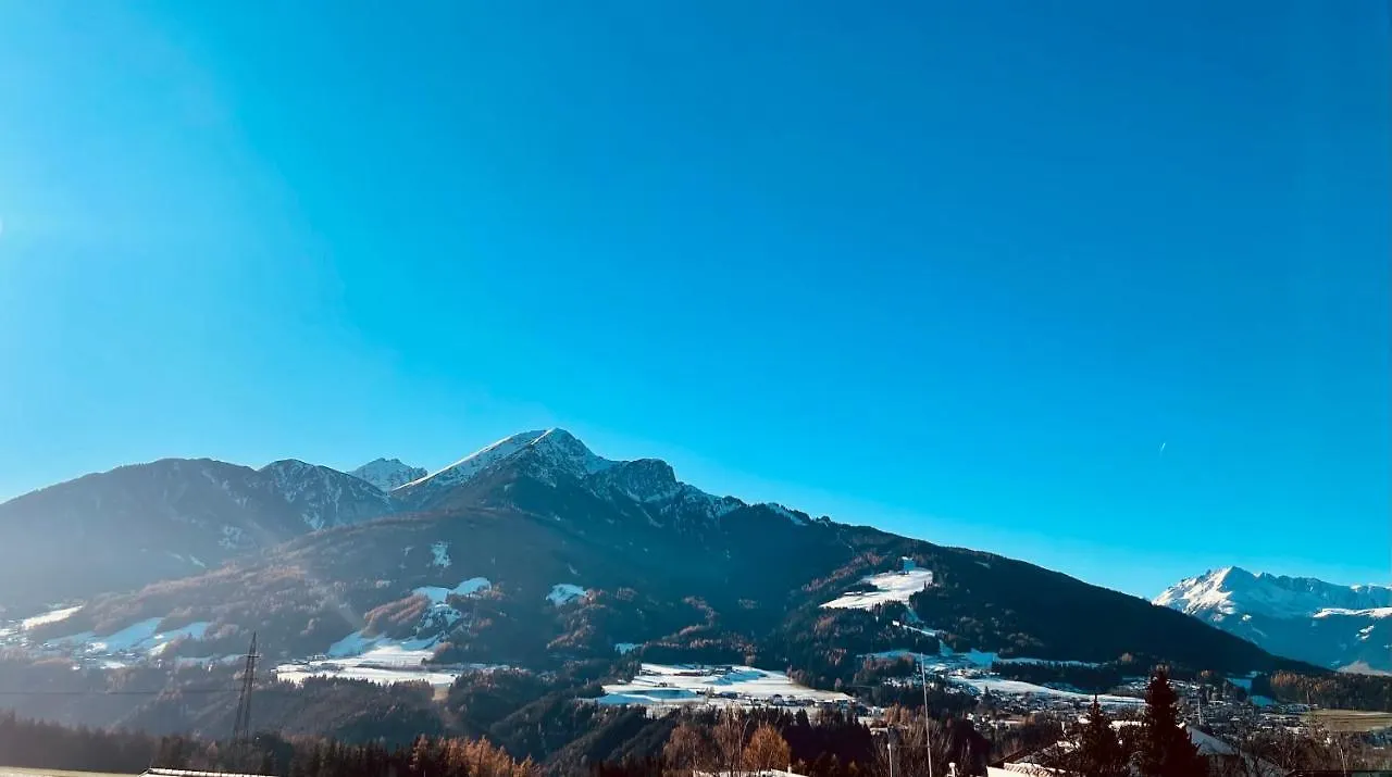 Hotel Sonnenhof - Bed & Breakfast & Appartements Innsbruck