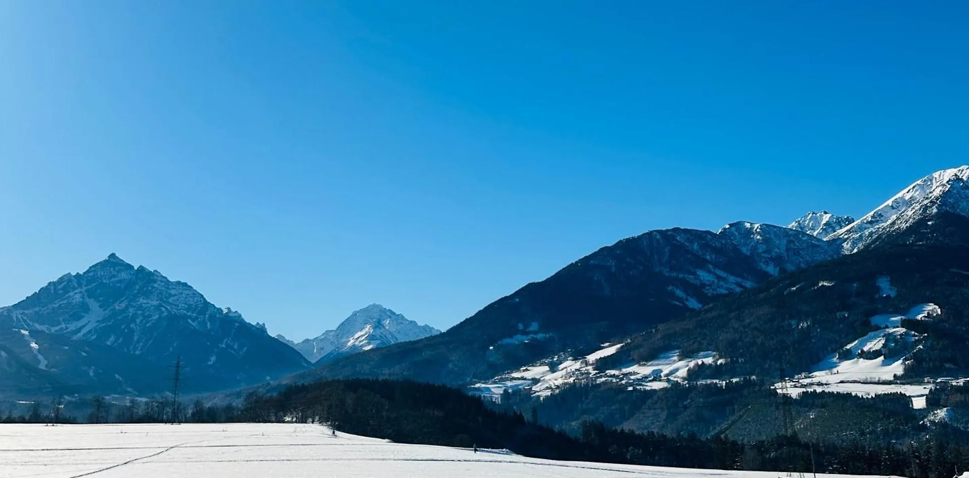 Hotel Sonnenhof - Bed & Breakfast & Appartements Innsbruck 3*,