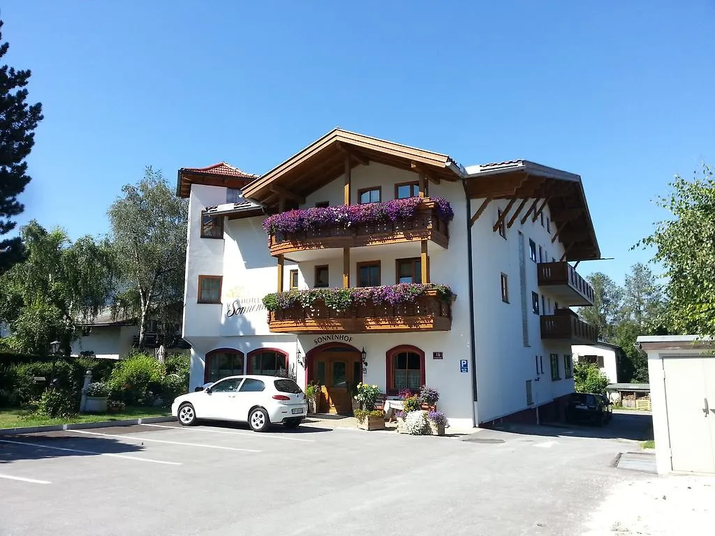 Hotel Sonnenhof - Bed & Breakfast & Appartements Innsbruck
