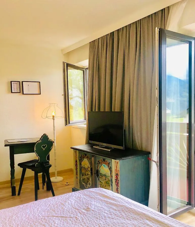 Hotel Sonnenhof - Bed & Breakfast & Appartements Innsbruck
