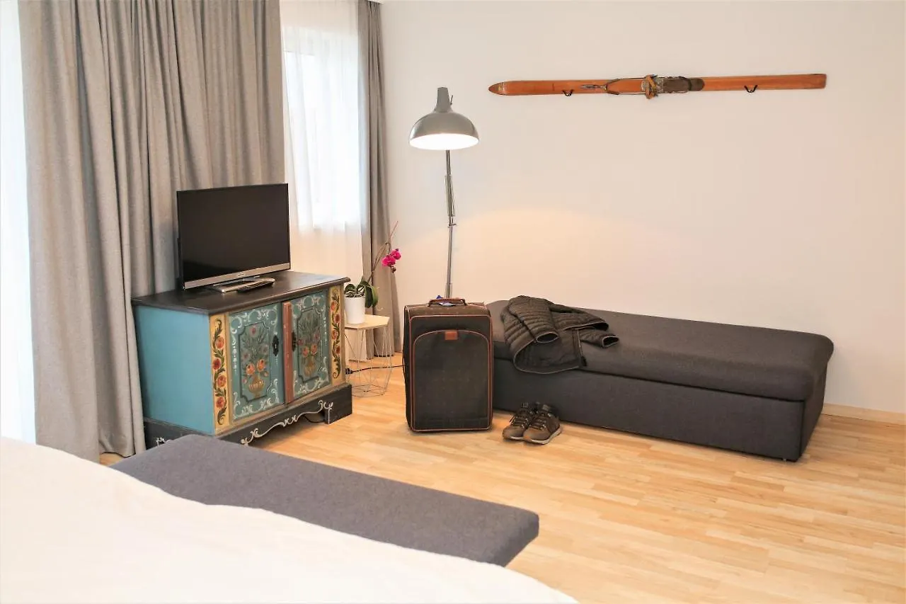 Hotel Sonnenhof - Bed & Breakfast & Appartements Innsbruck