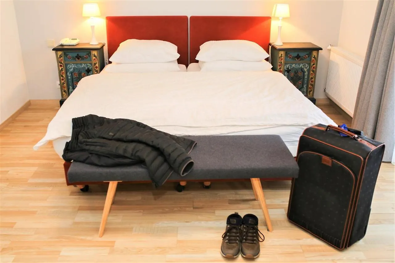 Hotel Sonnenhof - Bed & Breakfast & Appartements Innsbruck